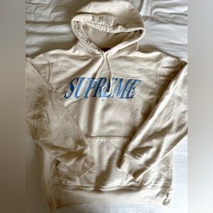 Supreme Hoodie